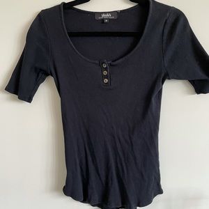 Lulu’s S casual ribbed shirt